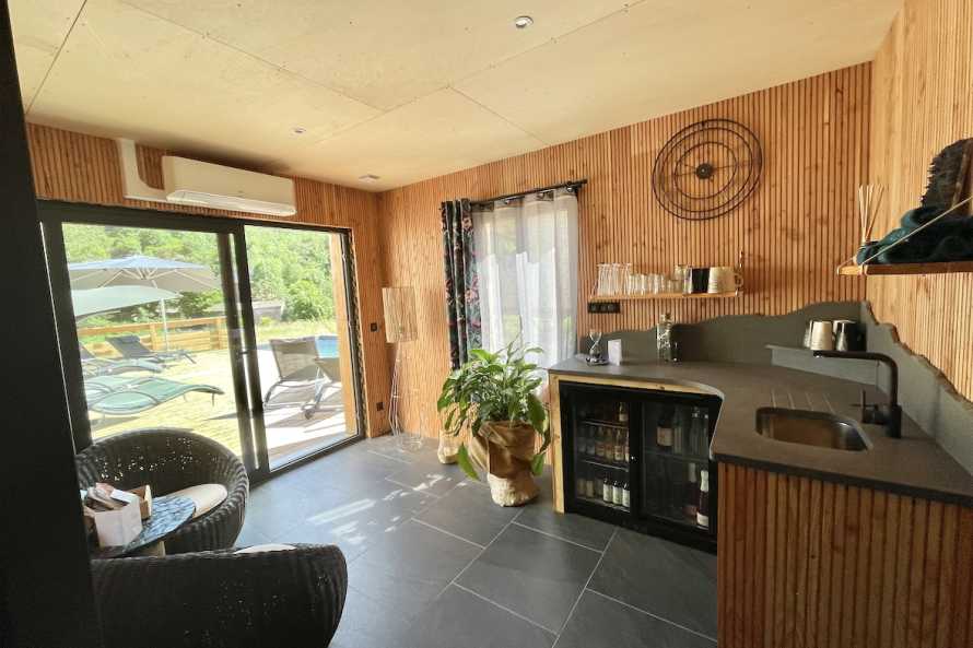 Espace bien ĂȘtre et son mini bar