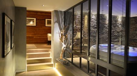 L'ORCHIDÉE L'ORCHIDÉE