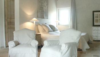 SUITE/GITE LE PUITS