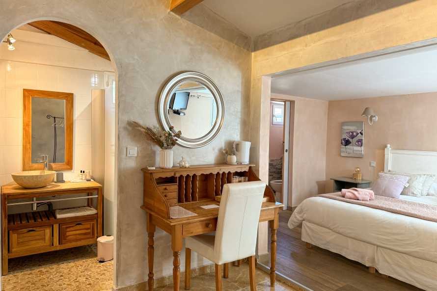 Chambre Fleur de cyste