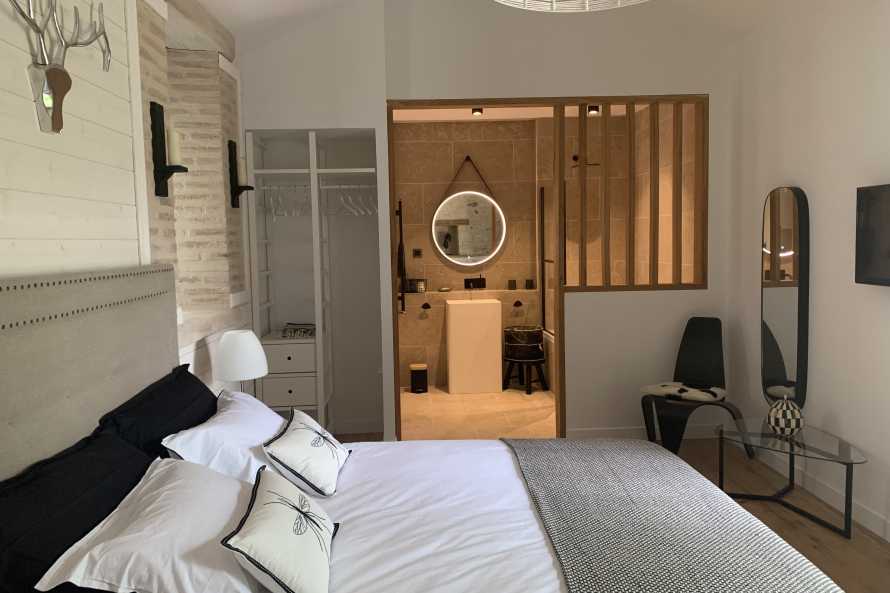LA CHAMBRE MÛRIER