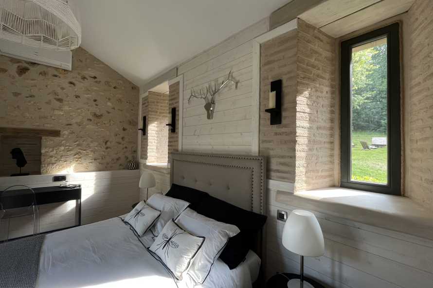 LA CHAMBRE MURIER