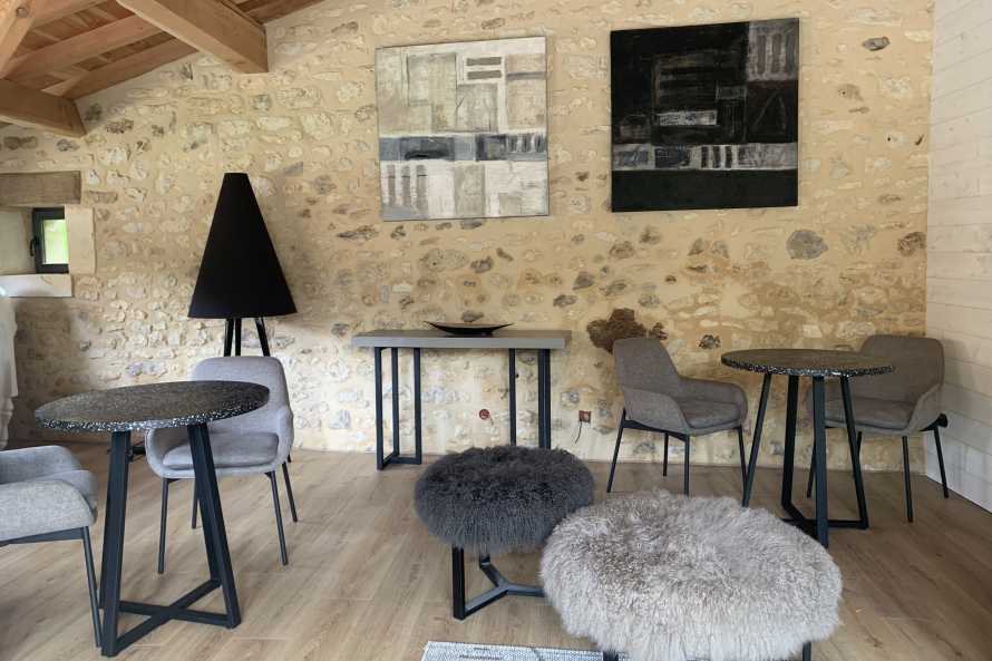 PETIT SALON
